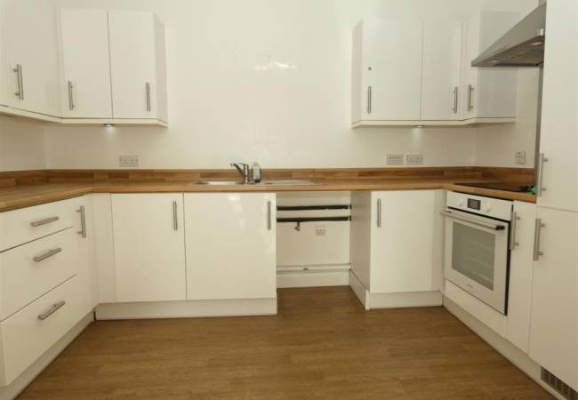 CAM2006017D