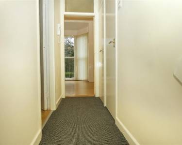 CAM2006039B