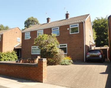 3 bedroom semi-detached  for sale