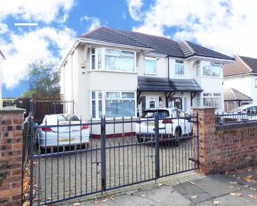 3 bedroom semi-detached  for sale