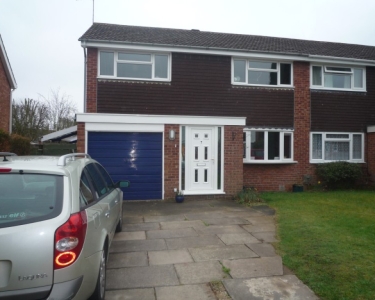 3 bedroom semi-detached  for sale